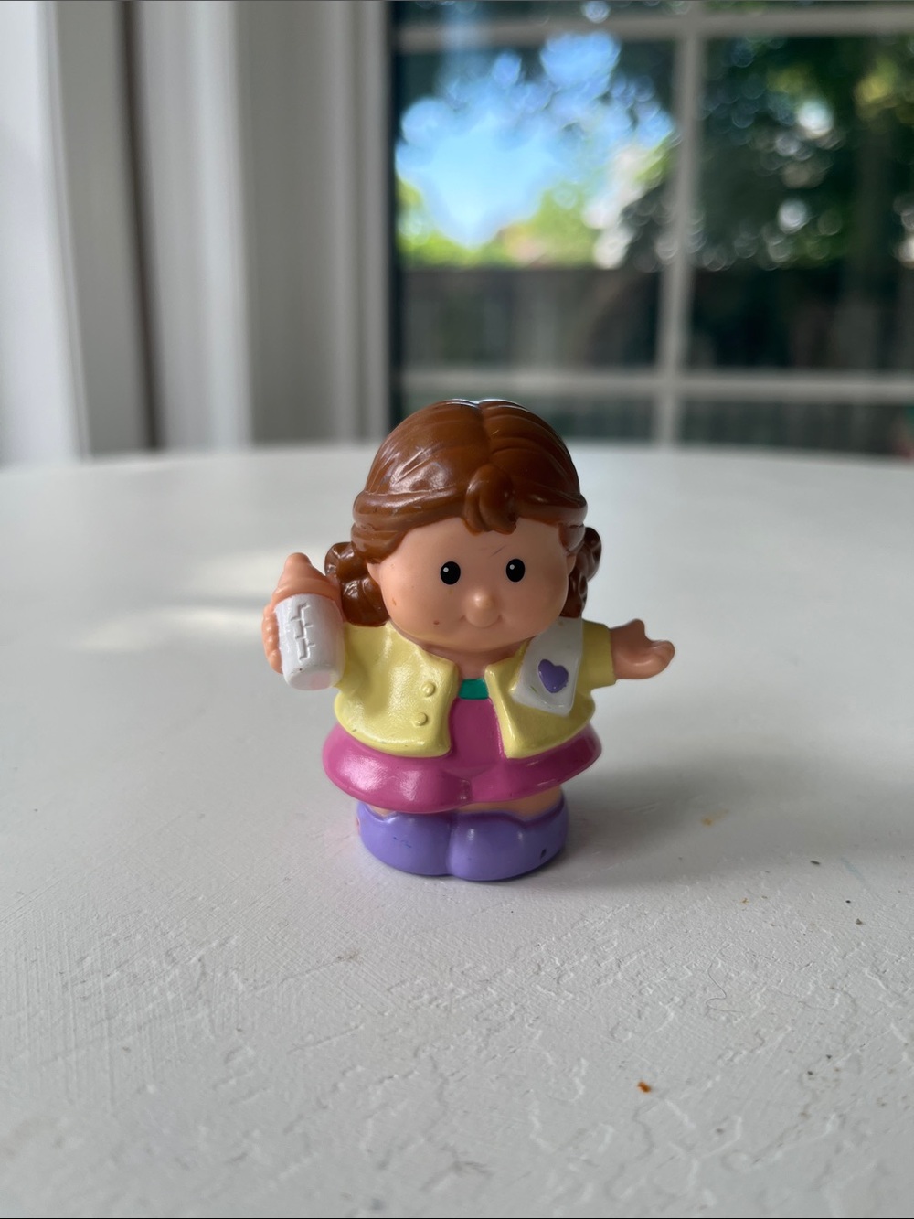 3/$20 💛Fisher-Price Little People Mom Figure in Yellow Jacket and Pink Skirt